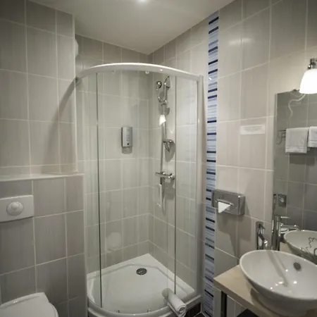 Western Nuit De Retz Nantes Sud Hotel 4*