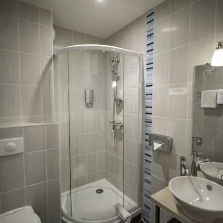 Hotel Western Nuit De Retz Nantes Sud 4*